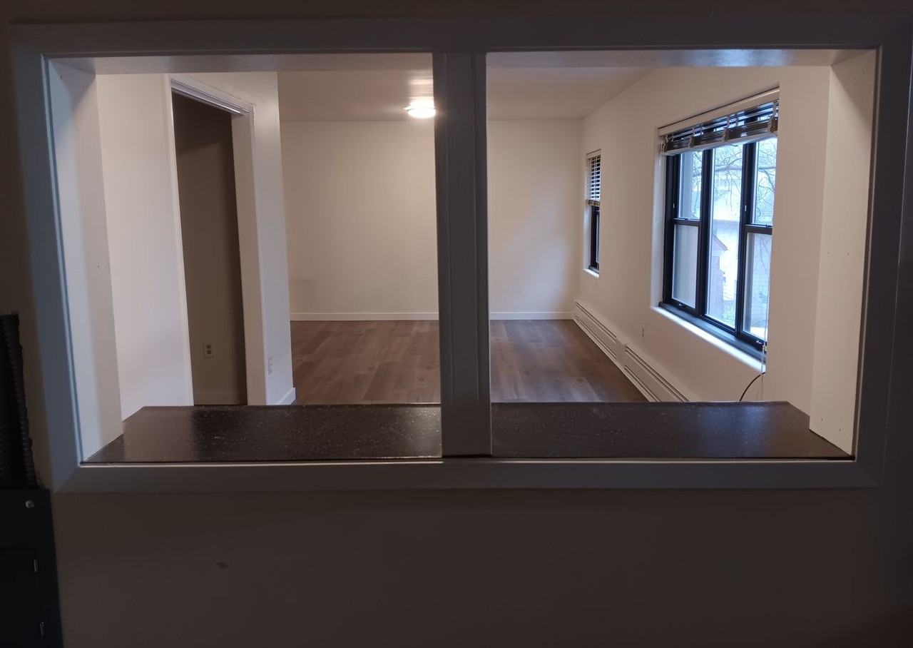 Bay Ridge Court (Cobblestone Court) - Photo 4 of 25