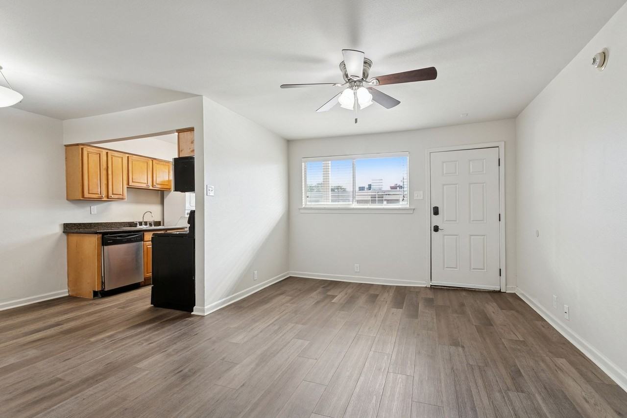 The Gentilly - Photo 2 of 18