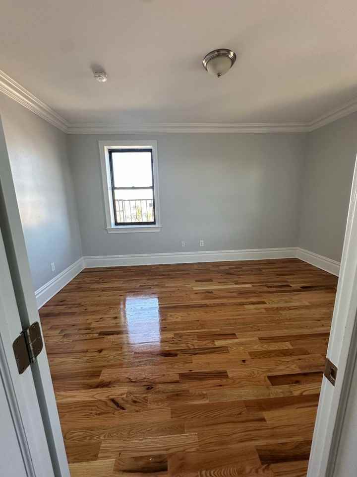 Ponciana Apartments: Contemporary Comfort and Affordable Luxury in North Bergen! - Photo 5 of 9