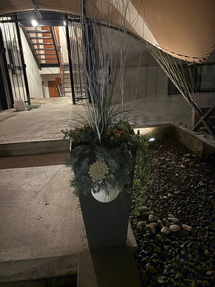 358 S. Coeur d' Alene St. - Photo 3 of 4