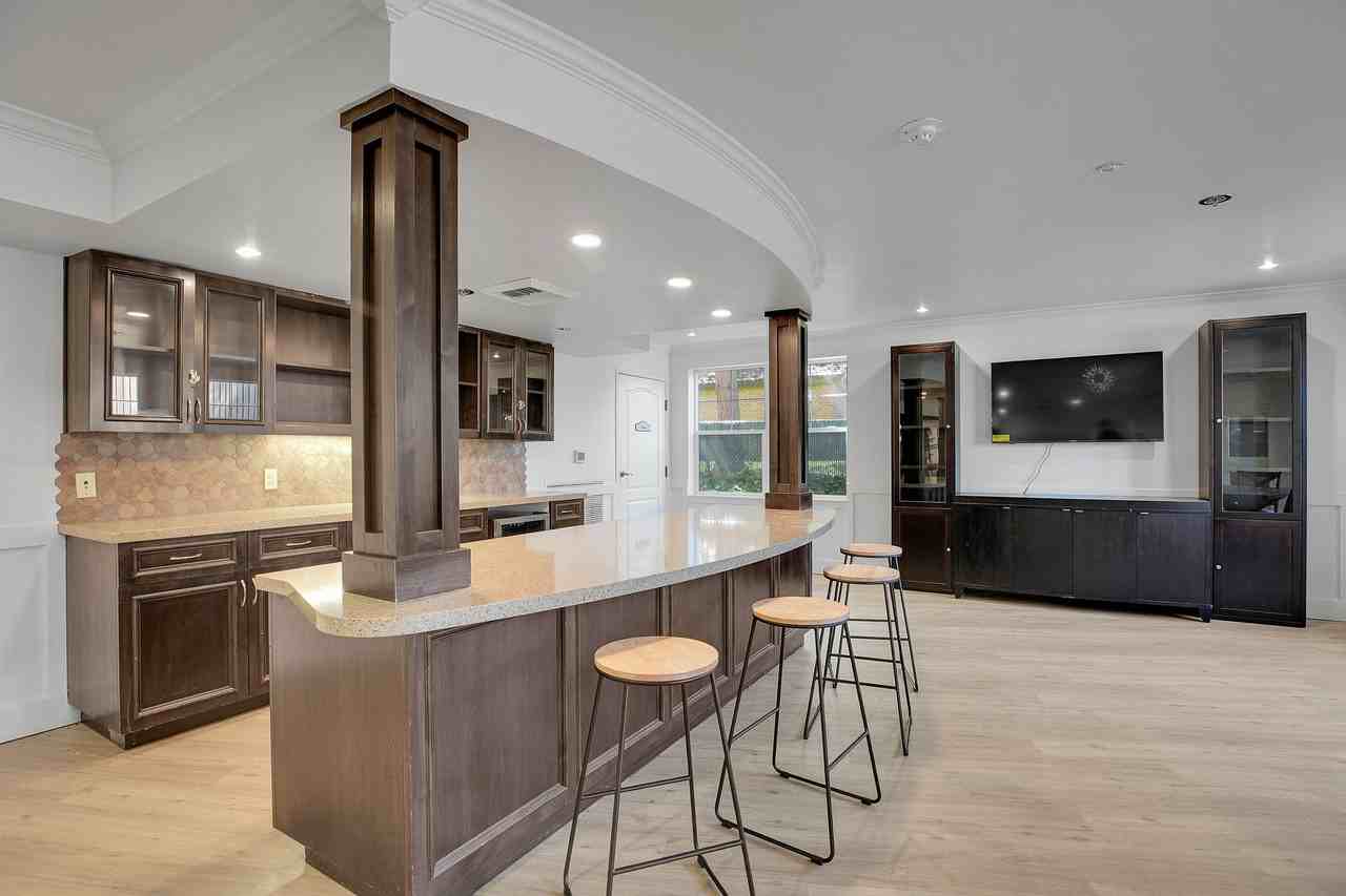 Eastwood Apartments - Photo 7 of 50