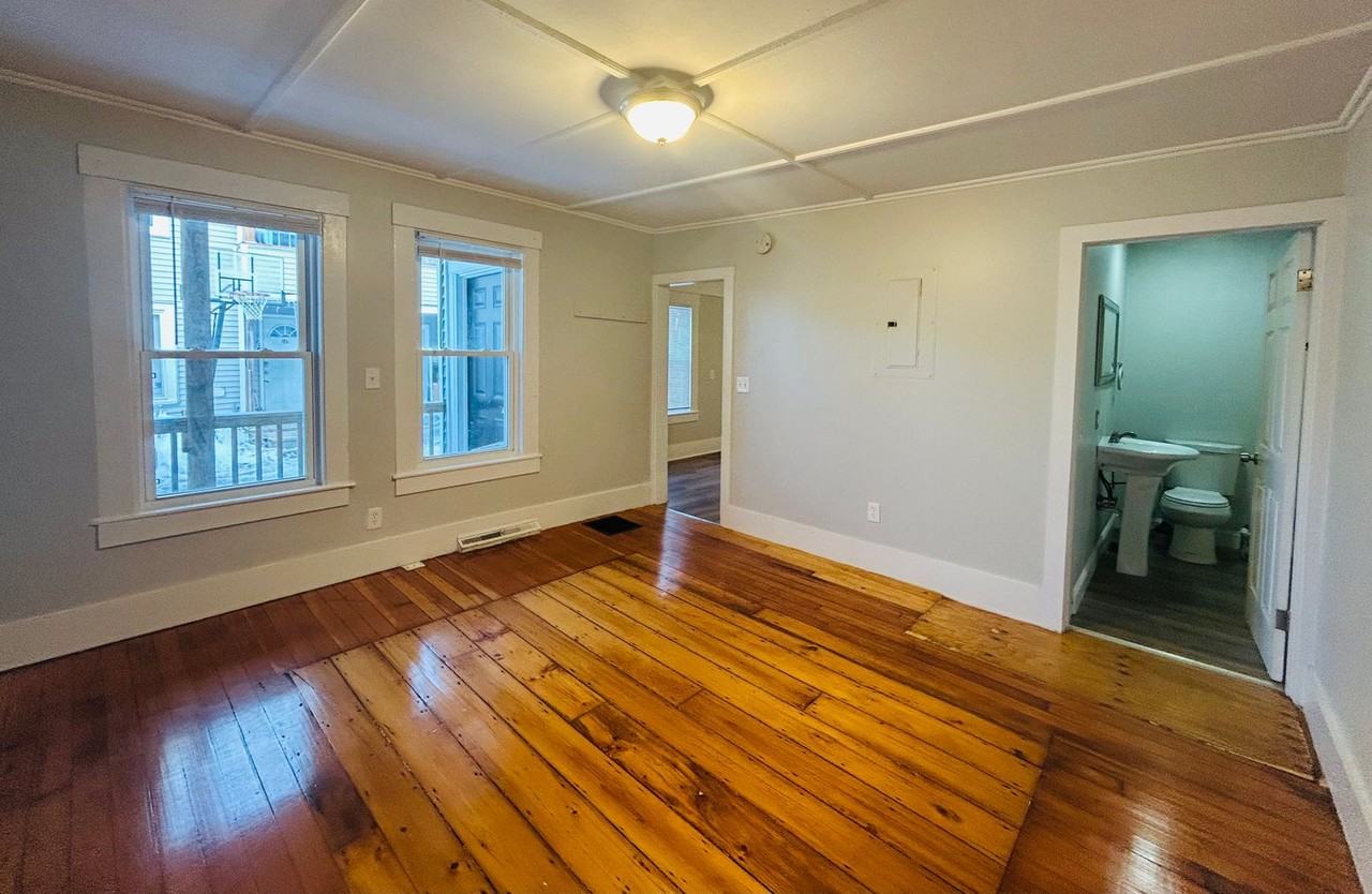 26 Lafayette St - Photo 6 of 8