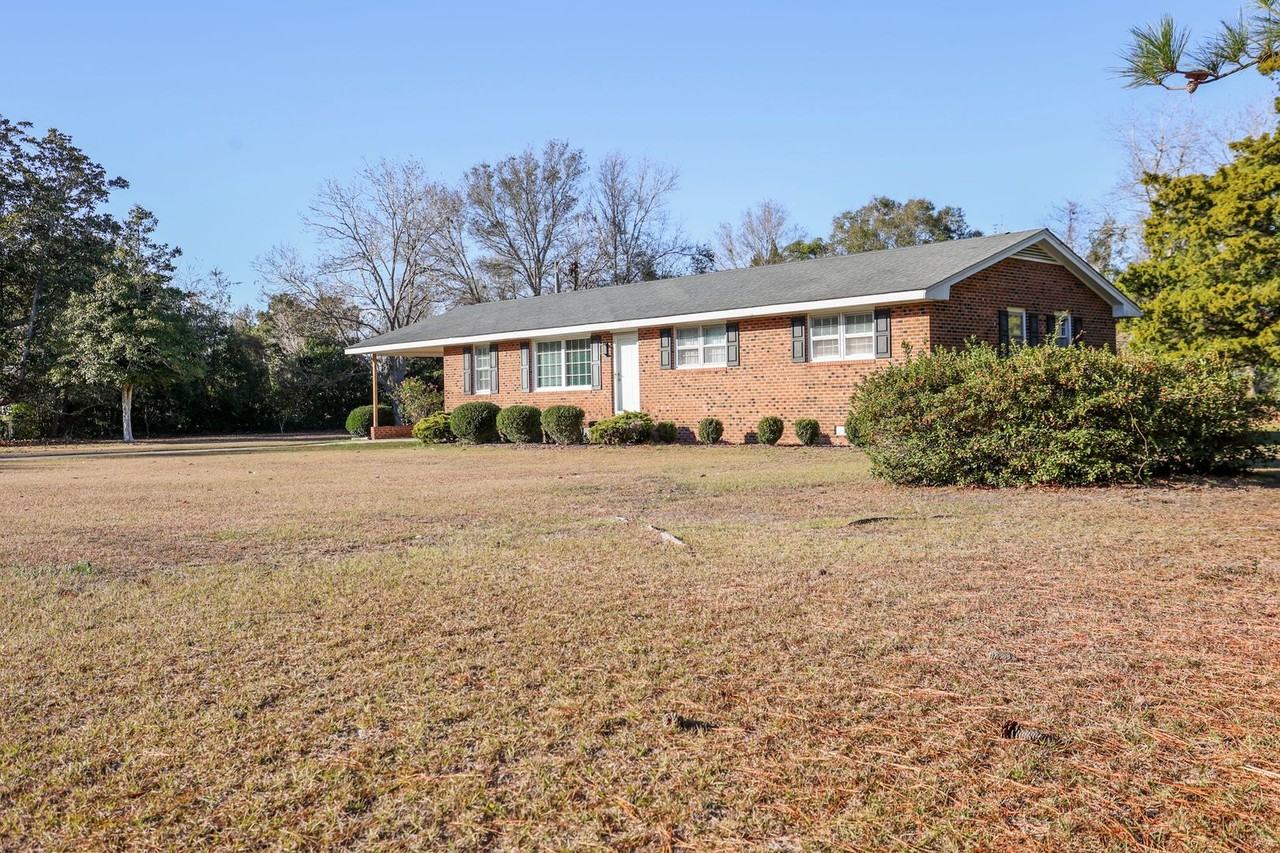 161 Hill Lane - Photo 3 of 46