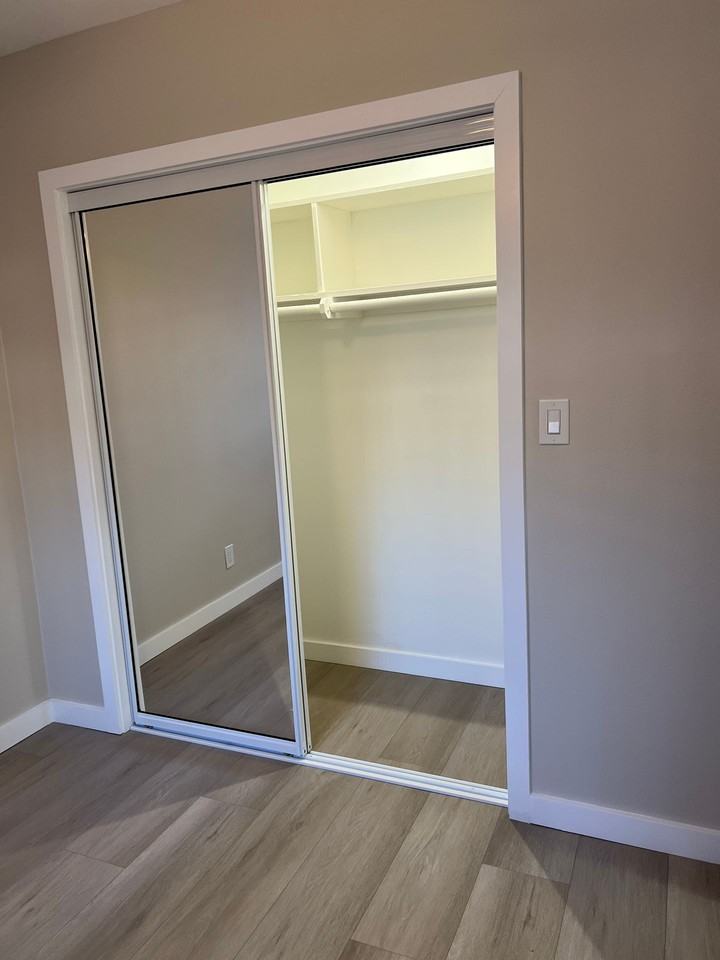 1 Bd, 1 Bath, Newly Remodeled Unit - Photo 4 of 6