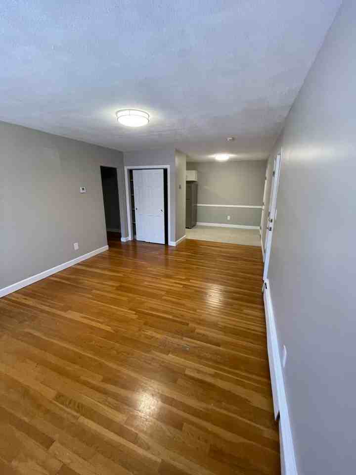 276 Grove St - Photo 5 of 15