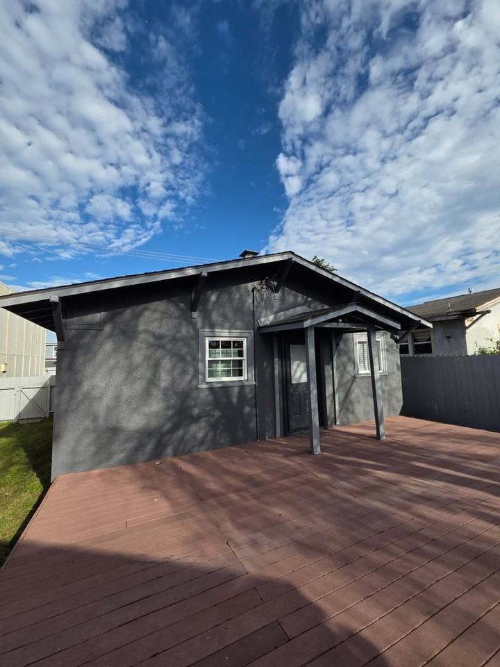 621 W Del Norte St - Photo 2 of 17