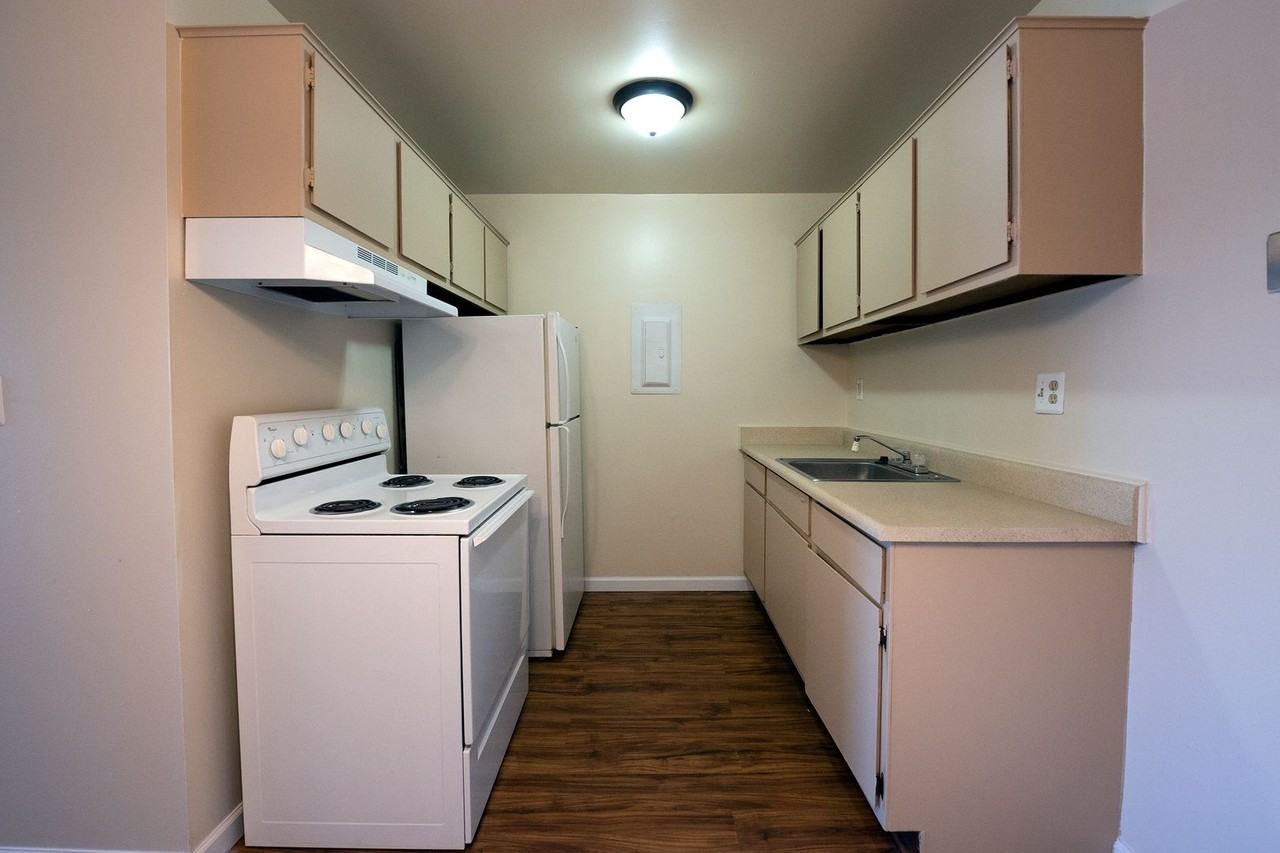 Luna Apartments - Photo 3 of 13