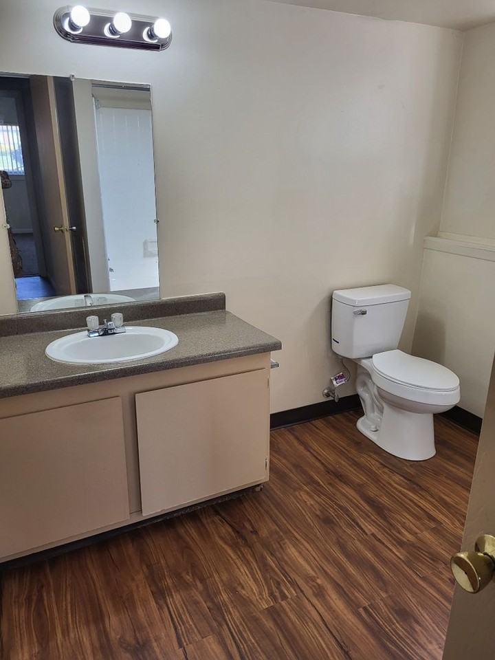 Luna Apartments - Photo 5 of 13