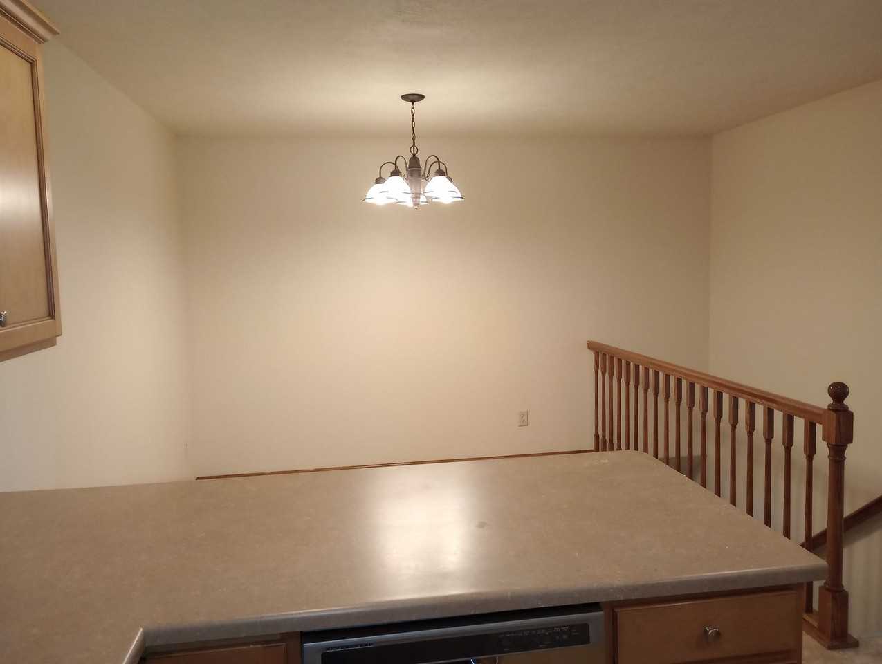 425 East Brian Street - Photo 5 of 22