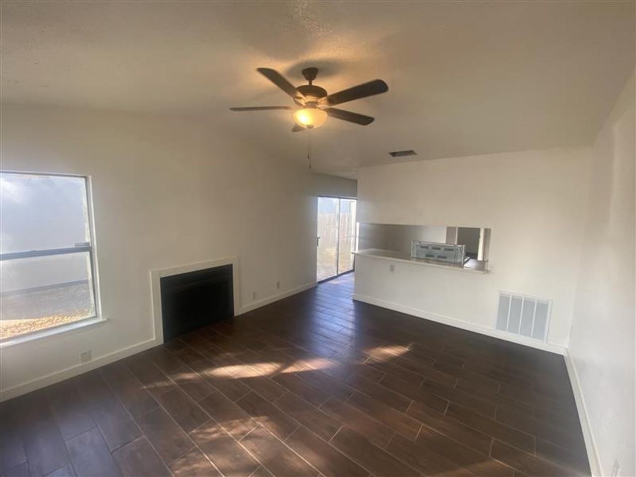 2507 Corian Glen Dr - Photo 3 of 22