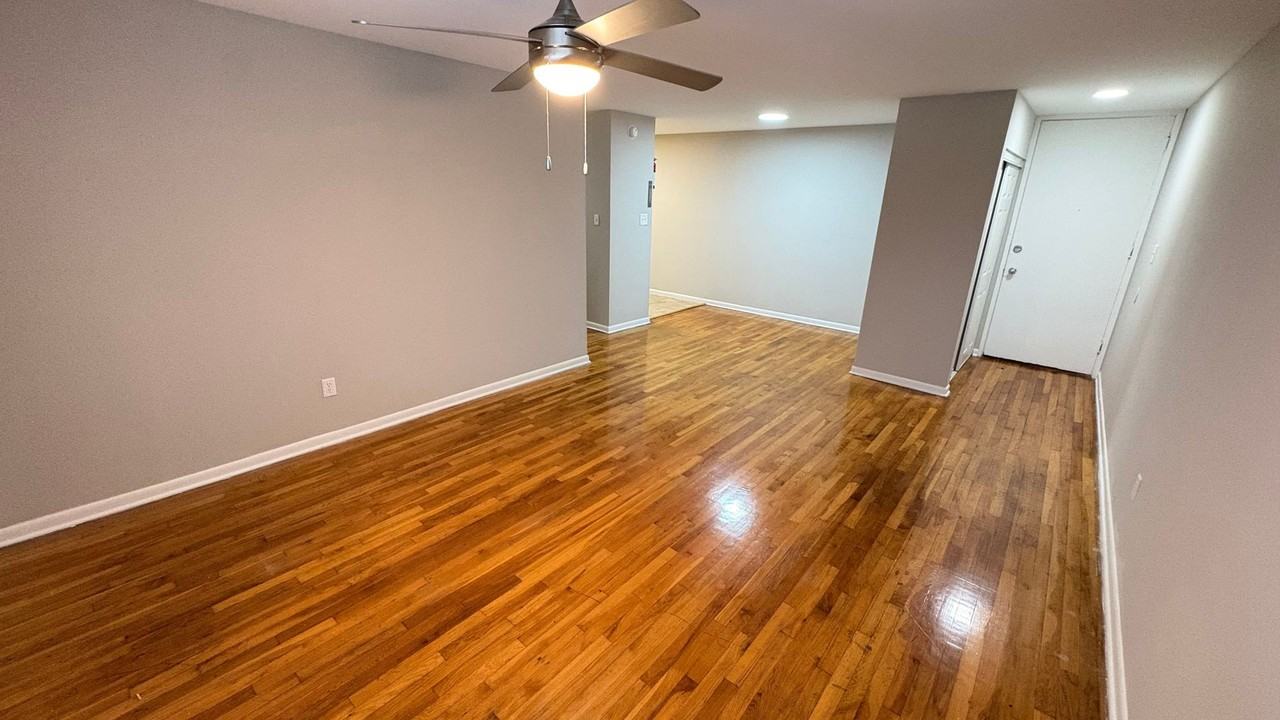 Marquette Apartments West - Photo 2 of 28