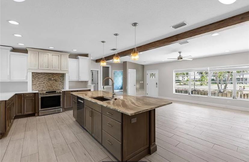 4612 7th Street Court East - Photo 3 of 8