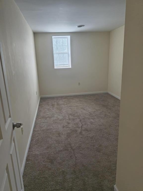 610 Race Street - Photo 4 of 10