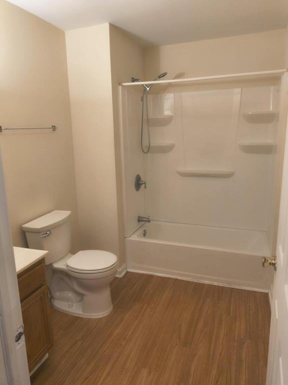 610 Race Street - Photo 6 of 10