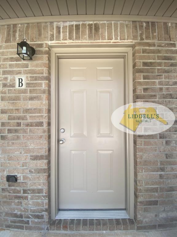 308 West Locust Street - Photo 3 of 20