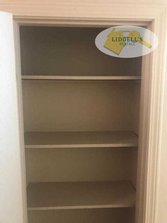 506 West Mueller Street - Photo 6 of 10