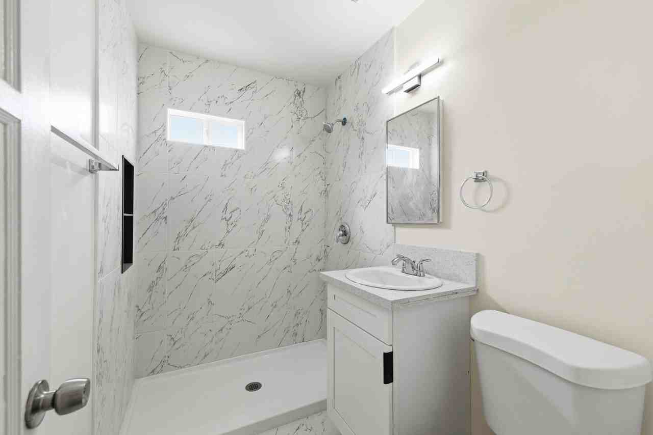 6508 La Jolla Boulevard - Photo 2 of 35