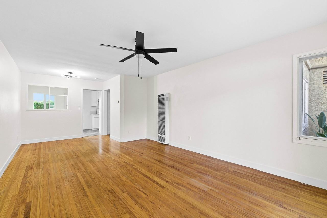 6508 La Jolla Boulevard - Photo 4 of 35