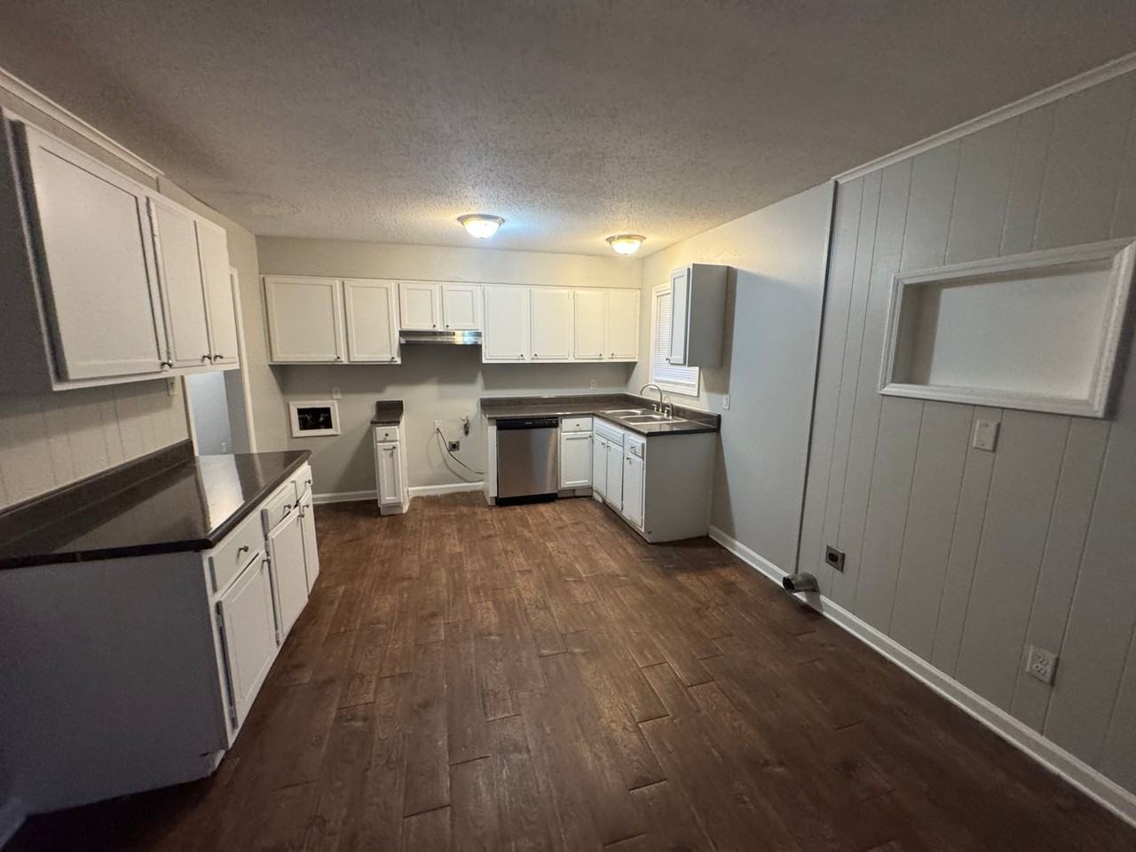 4225 Arrowhead Road - Photo 3 of 14