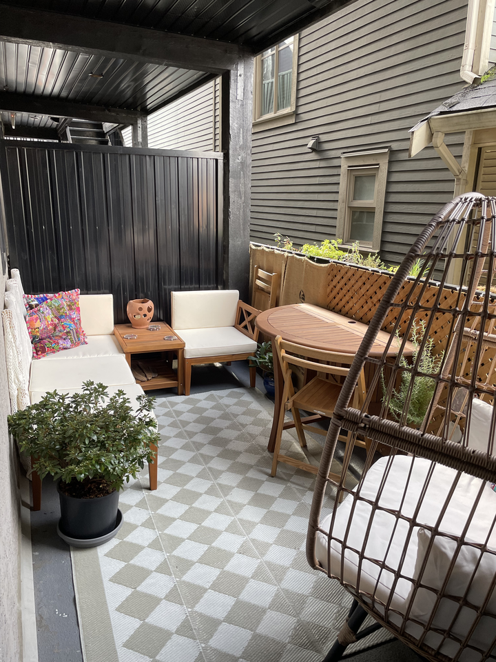 1588 East Pender Street - Photo 3 of 15