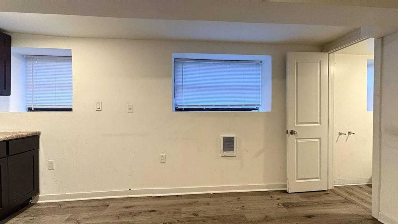 4417 Pine Street - Photo 2 of 6