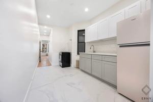 featured image of 771 4th Avenue #2