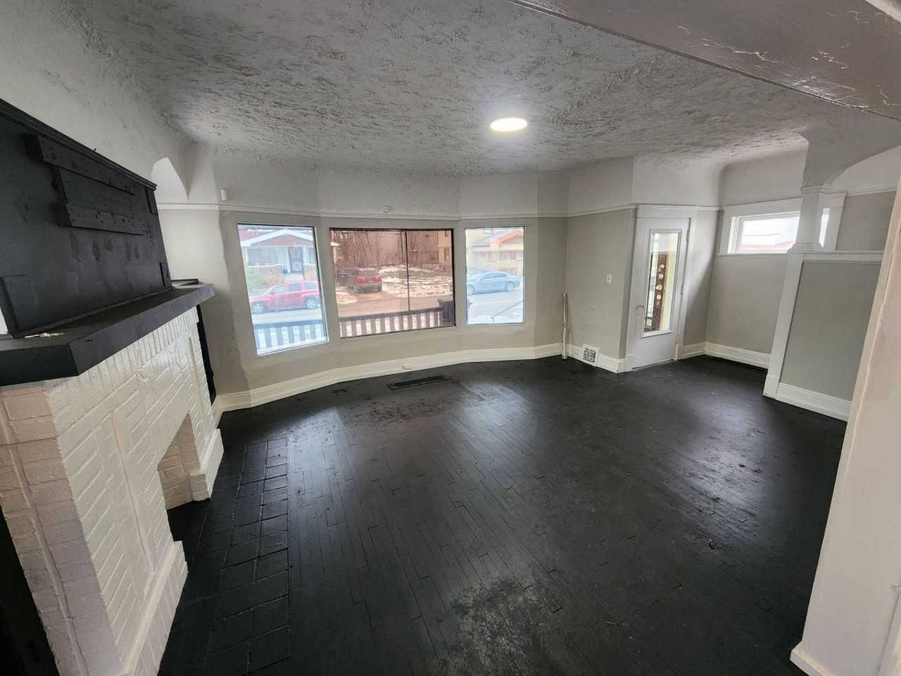 552 E 120th St - Photo 4 of 21