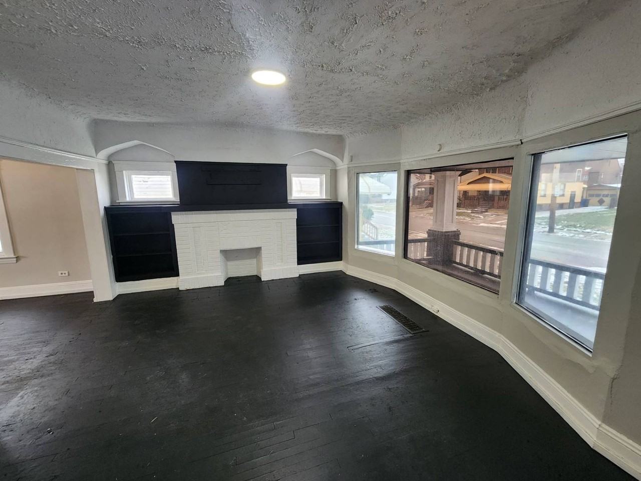 552 E 120th St - Photo 5 of 21