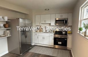 featured image of 212 Woodlawn Avenue