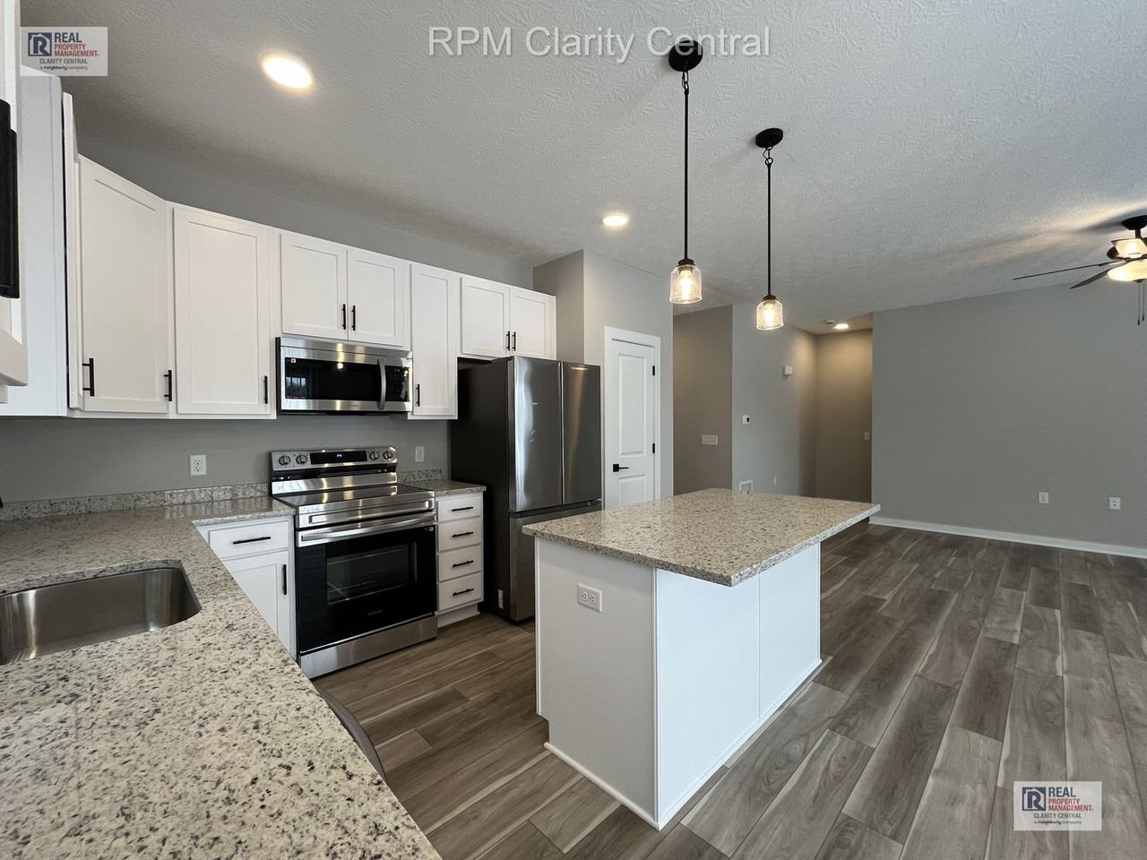 133 Oldham Ln - Photo 4 of 12