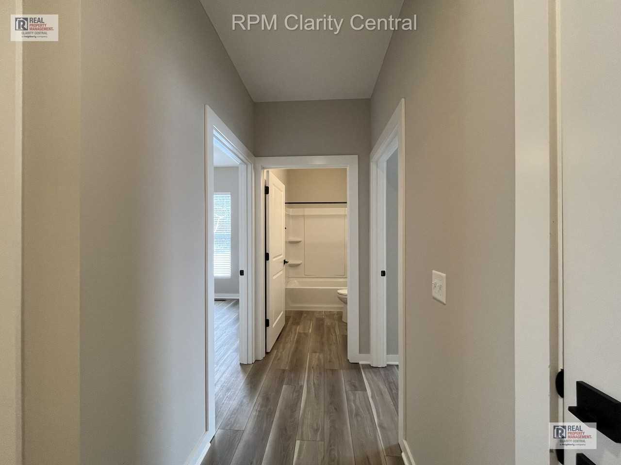 133 Oldham Ln - Photo 7 of 12