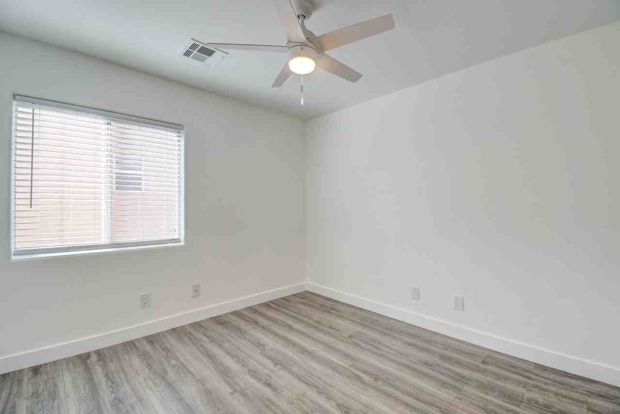 11072 Arcadia Sunrise Drive - Photo 5 of 40