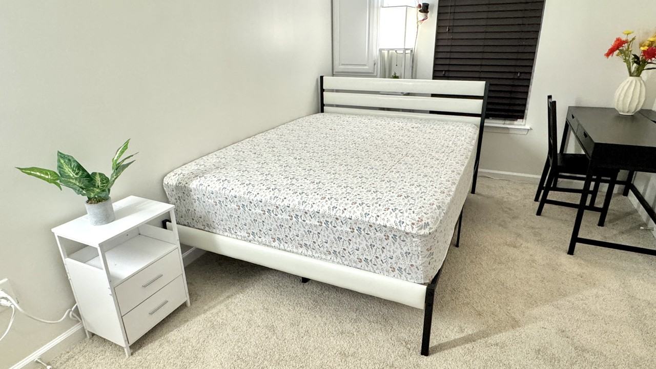 Vaughn Landing Dr - Photo 2 of 4