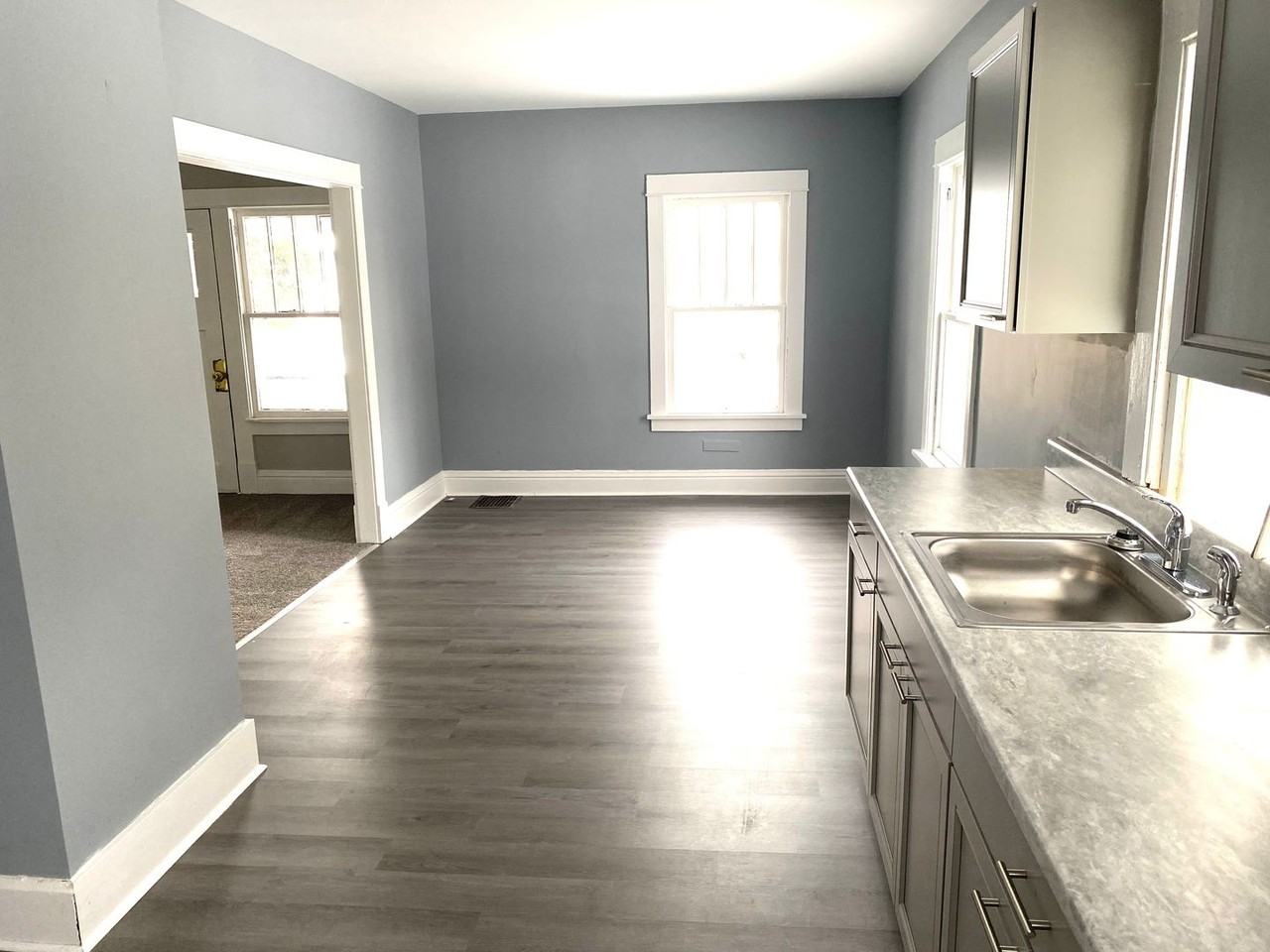 366 Fair Street - Photo 3 of 12