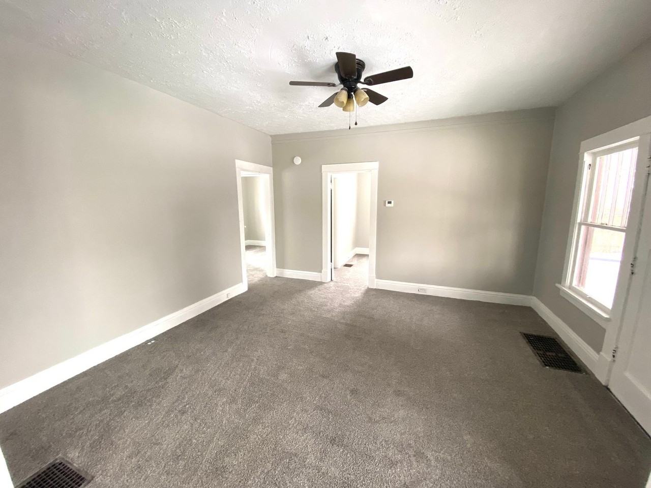 366 Fair Street - Photo 5 of 12