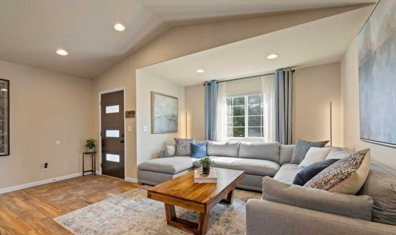 947 Delphins Place - Photo 2 of 36