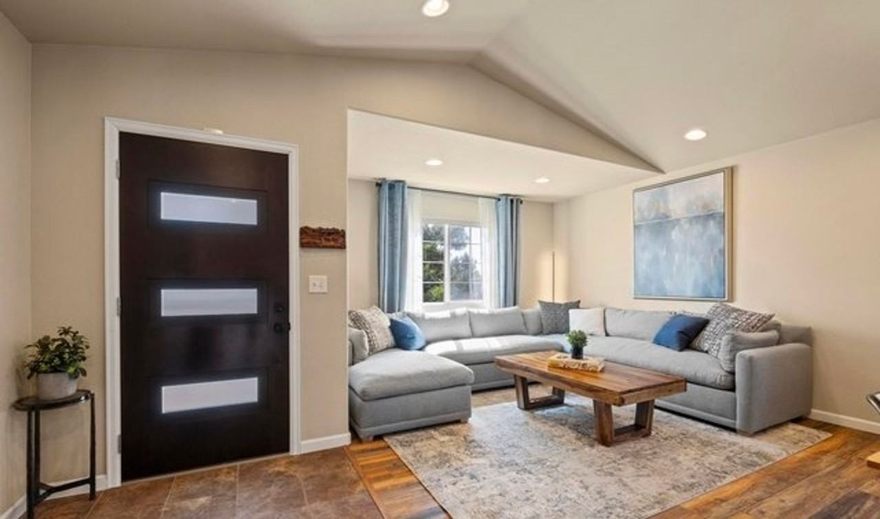 947 Delphins Place - Photo 3 of 36