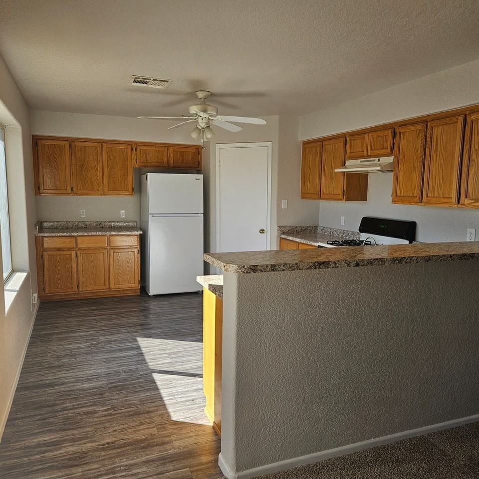 6351 East 41st Street - Photo 2 of 18