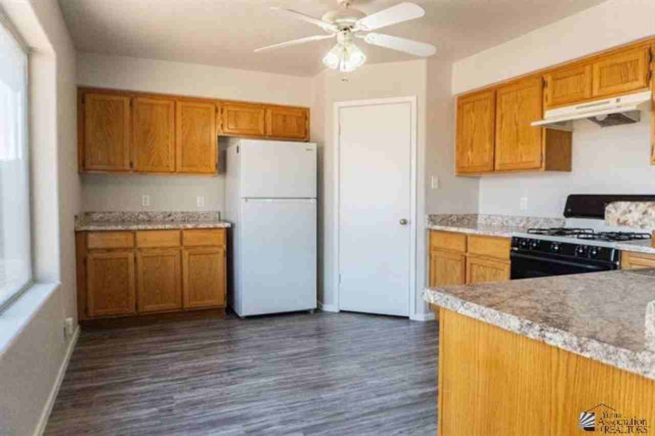 6351 East 41st Street - Photo 4 of 18