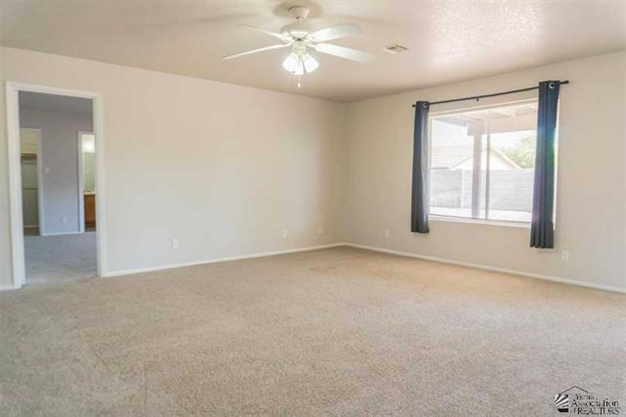 6351 East 41st Street - Photo 7 of 18