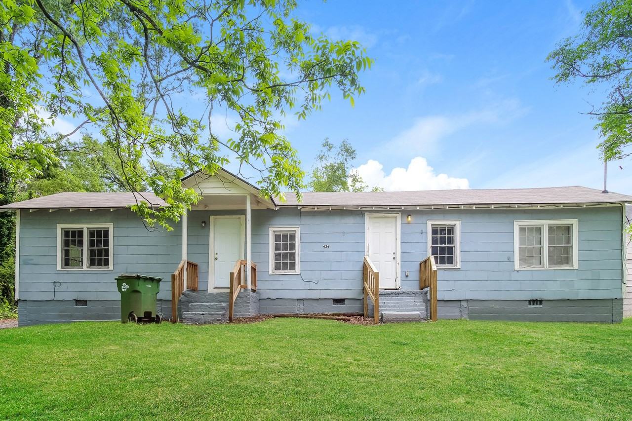 626 Turner Street - Photo 2 of 17