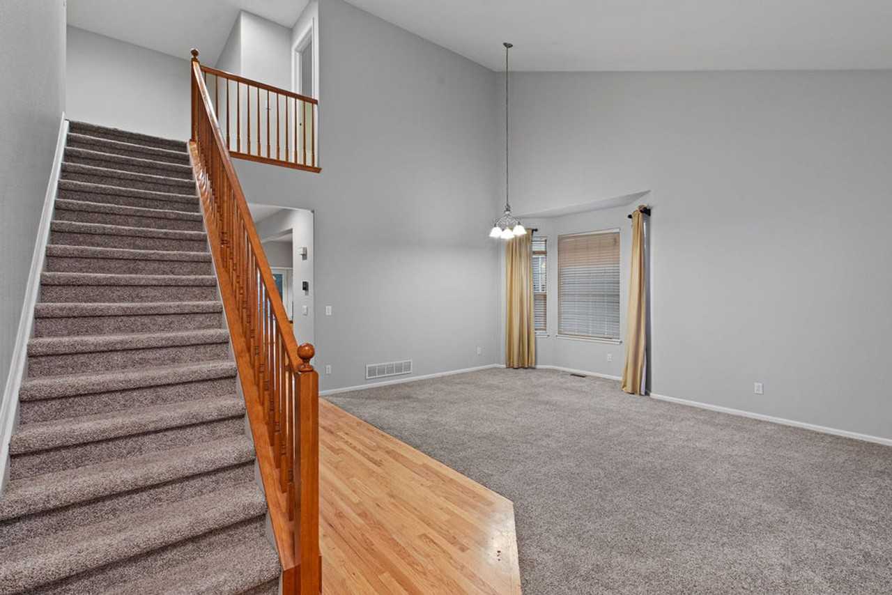 2721 Chase Drive - Photo 4 of 45