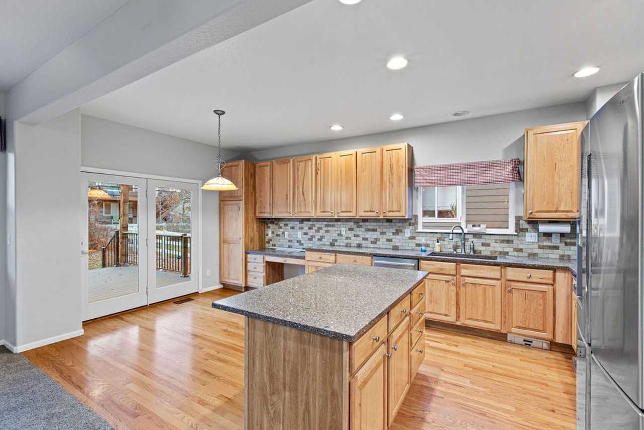 2721 Chase Drive - Photo 7 of 45