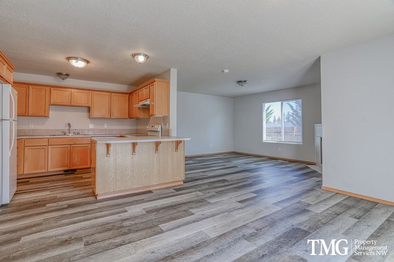 Covington Townhomes - Photo 3 of 28