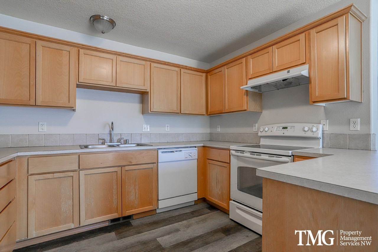 Covington Townhomes - Photo 6 of 28