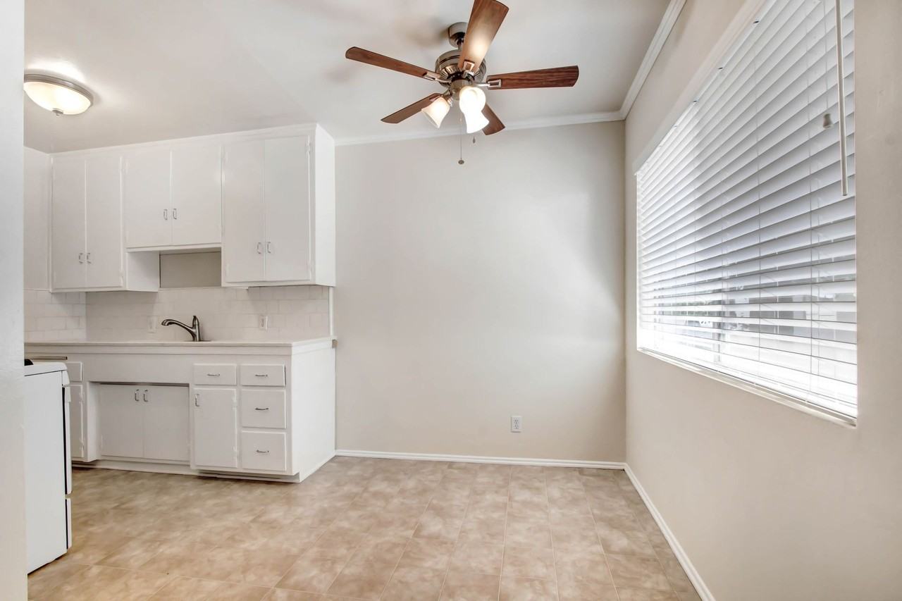 2015-2019 4th Street in Santa Monica - steps to Main St. and the beach! - Photo 3 of 6