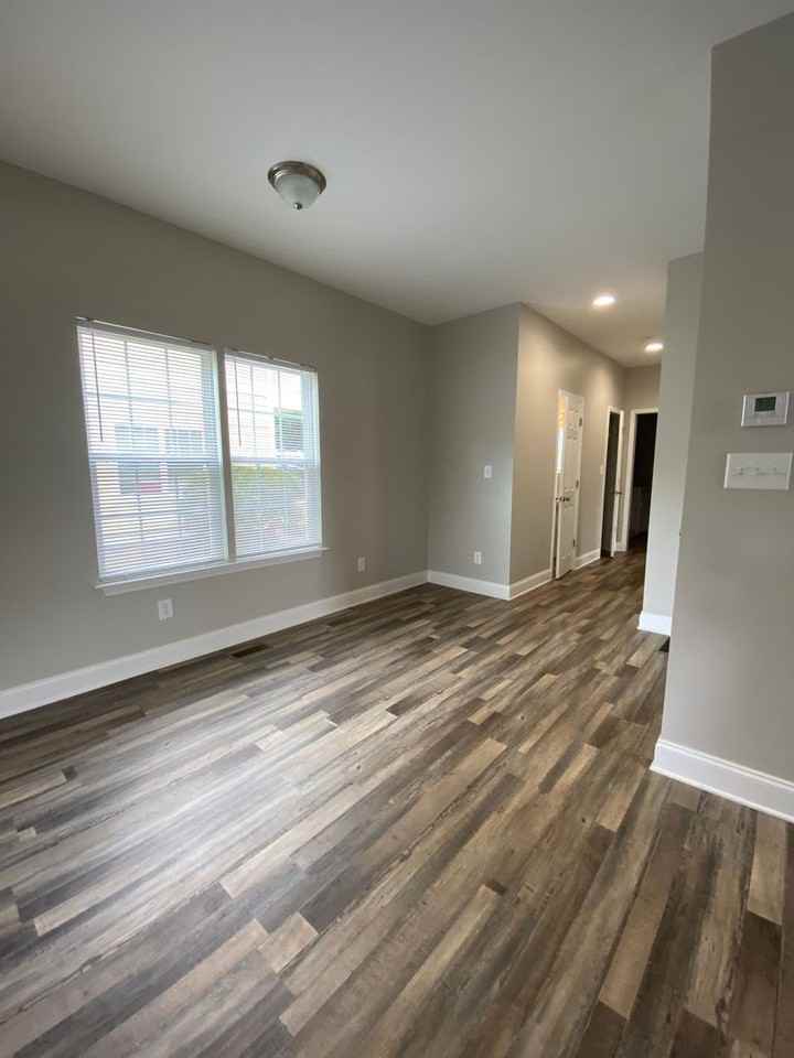 162 Strickland Avenue - Photo 6 of 27