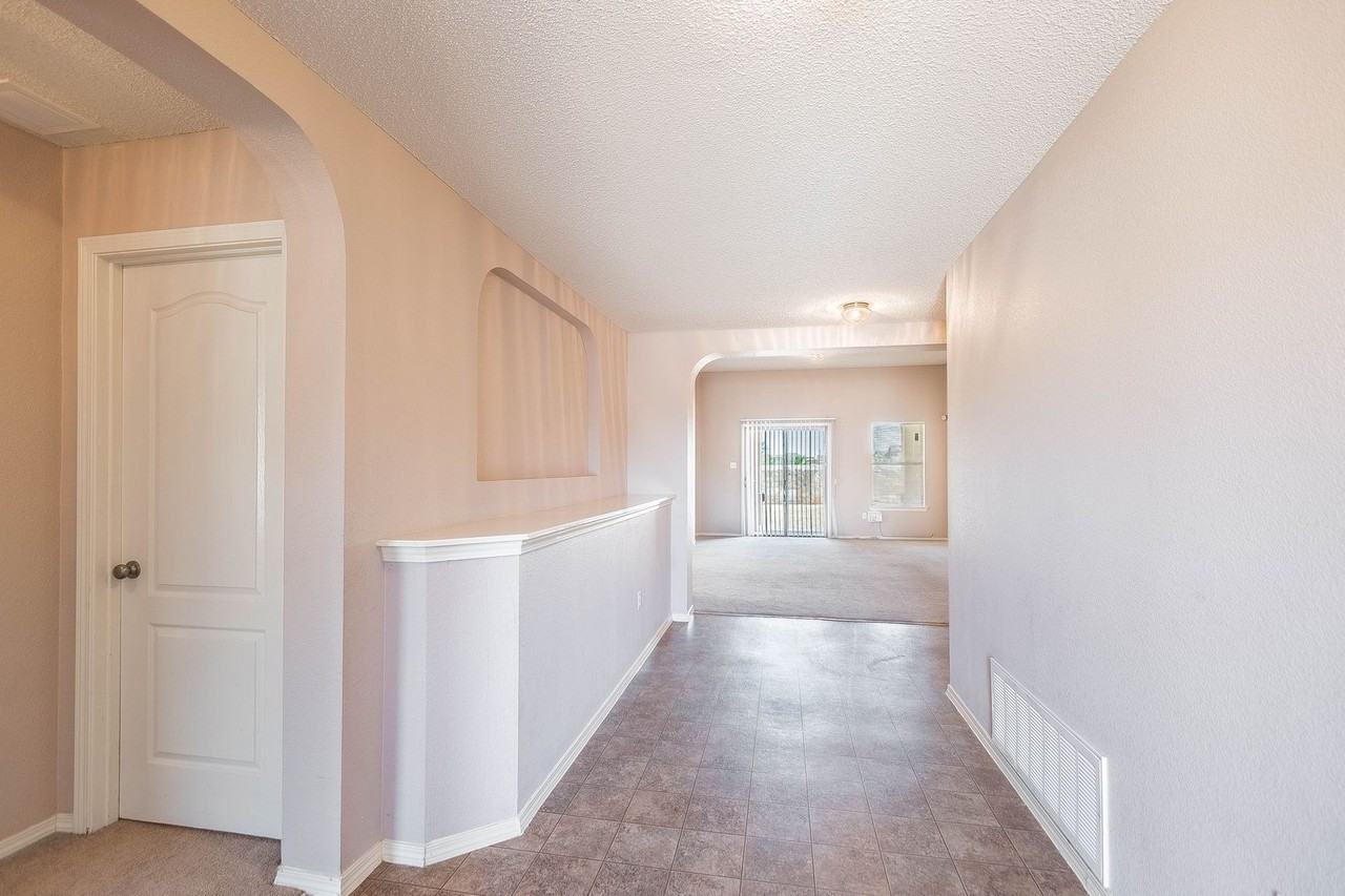 14272 Lasso Rock Drive - Photo 5 of 25