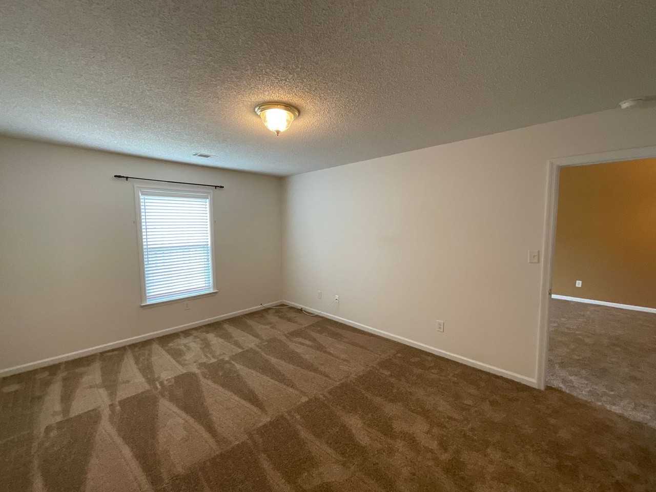 2007 Caton Drive - Photo 4 of 25