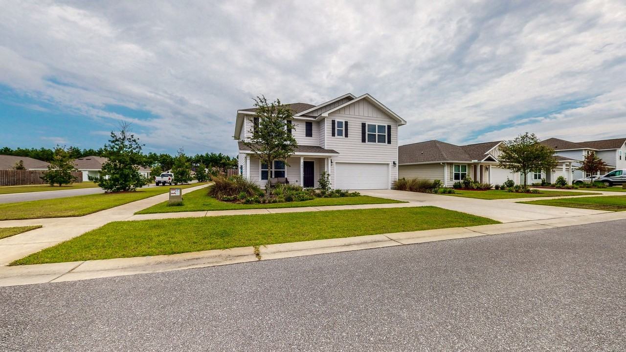 305 This Way - Photo 5 of 40